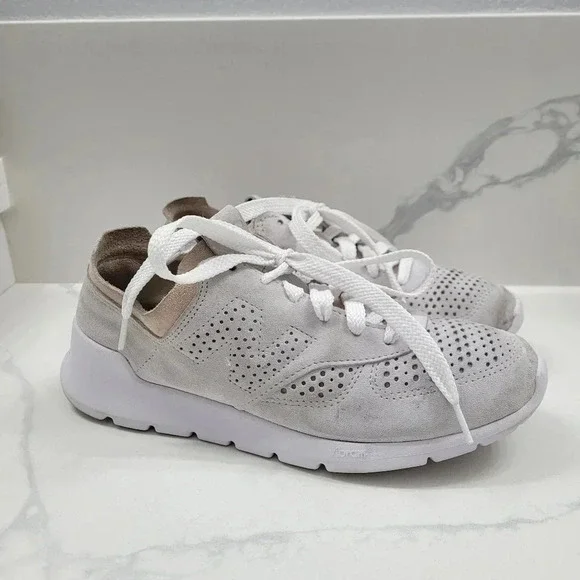 Limited Edition New Balance ML 1978HK Nubuck Suede Sneakers - Picture 4 of 15